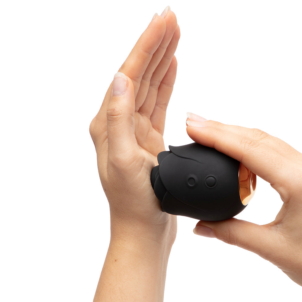 FIFTY SHADES OF GREY HEARTS AND FLOWERS SUCTION ROSE BLACK