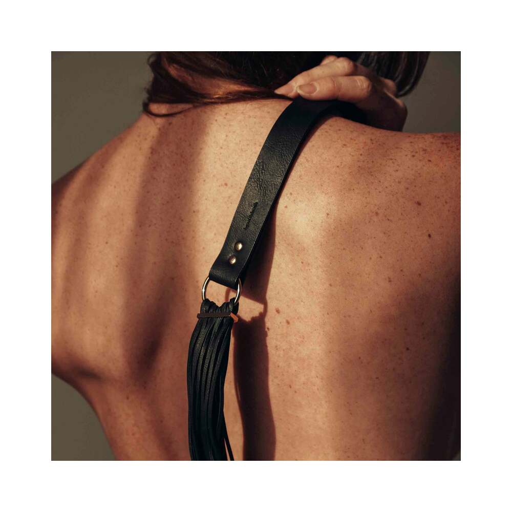 BIJOUX INDISCRETS - MAZE TASSEL FLOGGER
