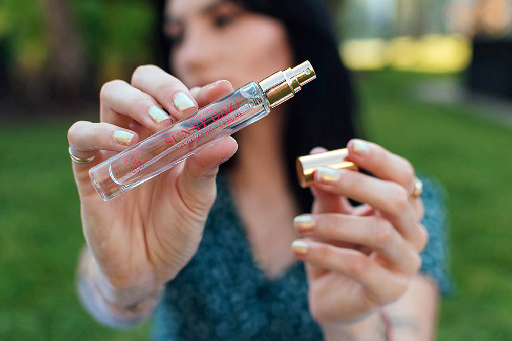 EYE OF LOVE - BLOOM ATTRACT HIM PHEROMONE PARFUM SUNNY DAZE 0.34 OZ.