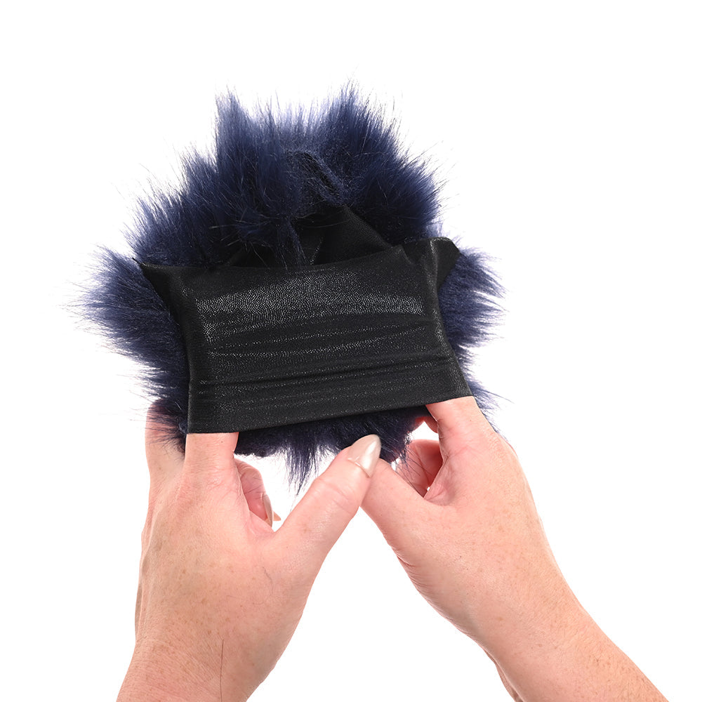 SPORTSHEETS SEX & MISCHIEF COUGAR SPIKED SENSORY GLOVE