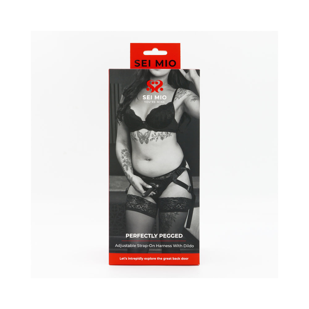 SEI MIO PERFECTLY PEGGED BEGINNERS STRAP-ON HARNESS AND 5 IN. DILDO