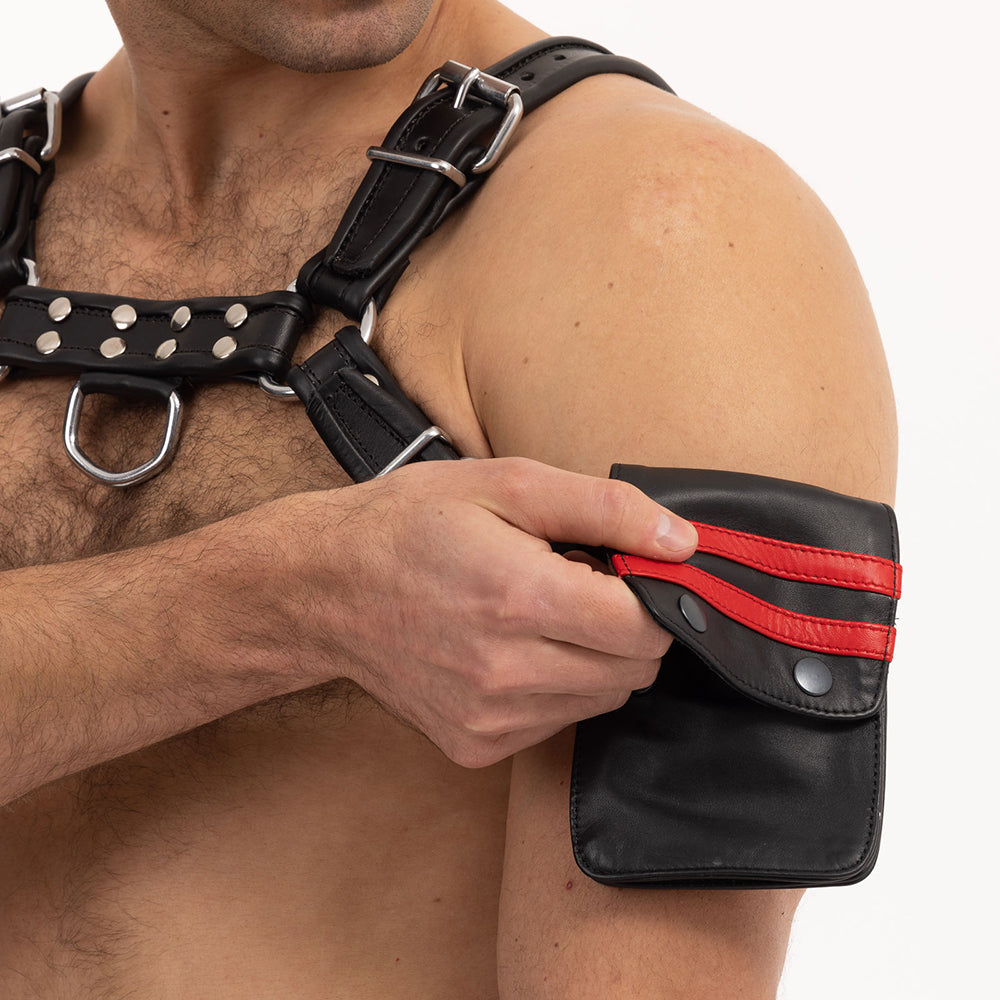 PROWLER RED LEATHER WALLET BLACK/RED