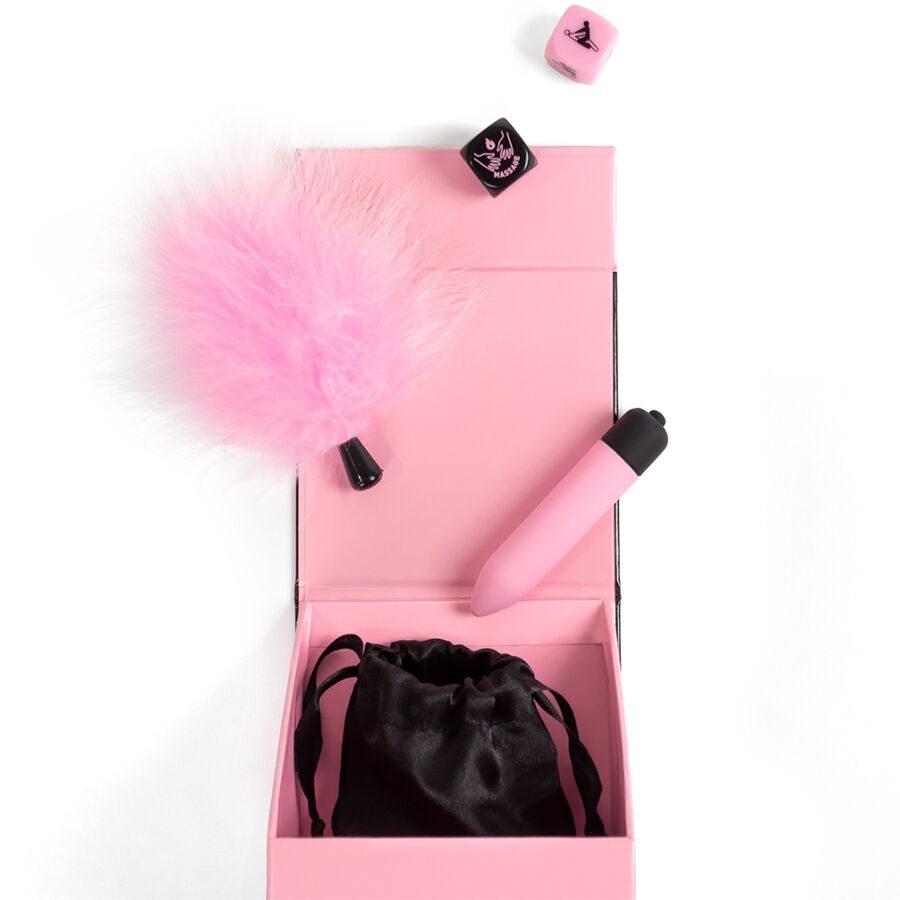 SECRET PLAY - CAJA DE PLACERES PARA PAREJAS: DADOS + BALA VIBRADORA + PLUMA DE ESTIMULACIÓN
