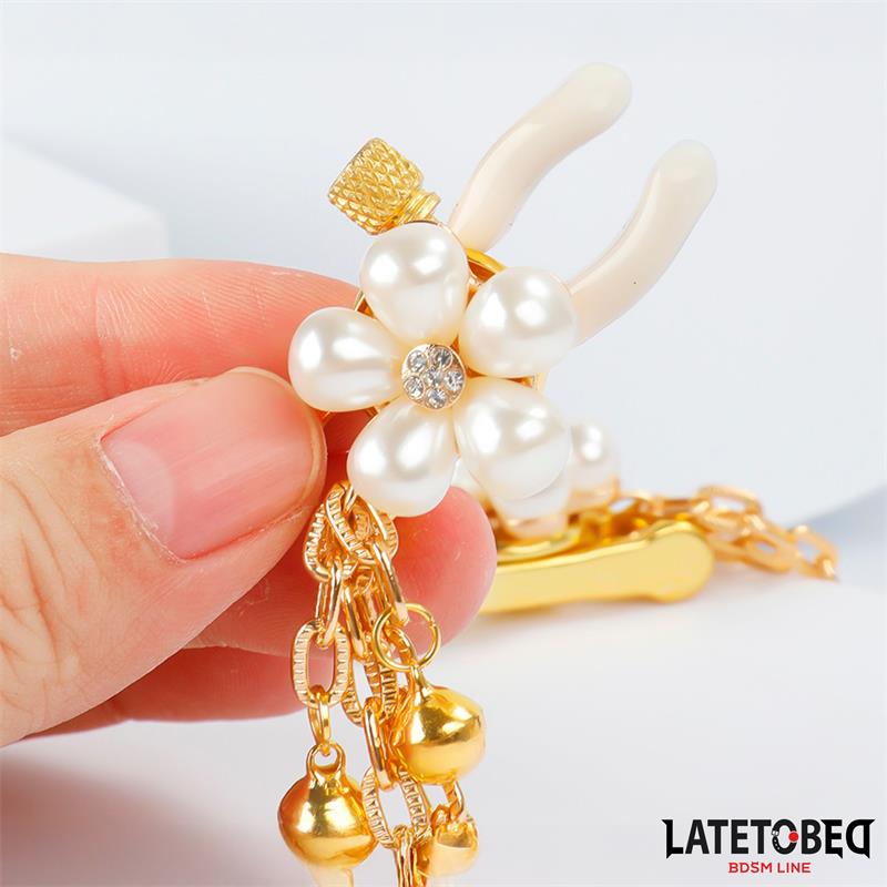LATETOBED BDSM LINE - REARL NIPPLE CLAMPS WITH CHAIN