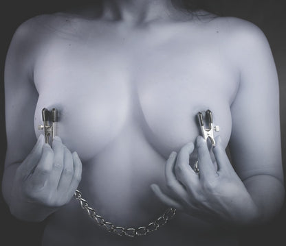 BAD KITTY - CHAIN WITH CLAMPS