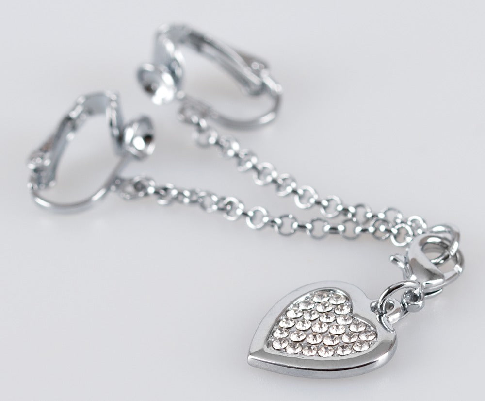 INTIMATE HEART-SHAPED CHAIN