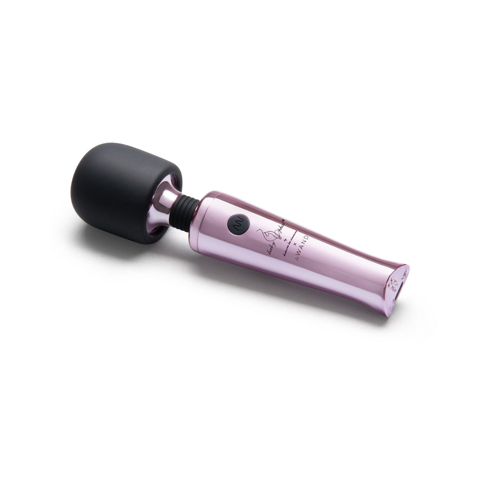 LE WAND - BABY PHAT X LE WAND CLASSIQUE MINI RECHARGEABLE VIBRATING MASSAGER PINK