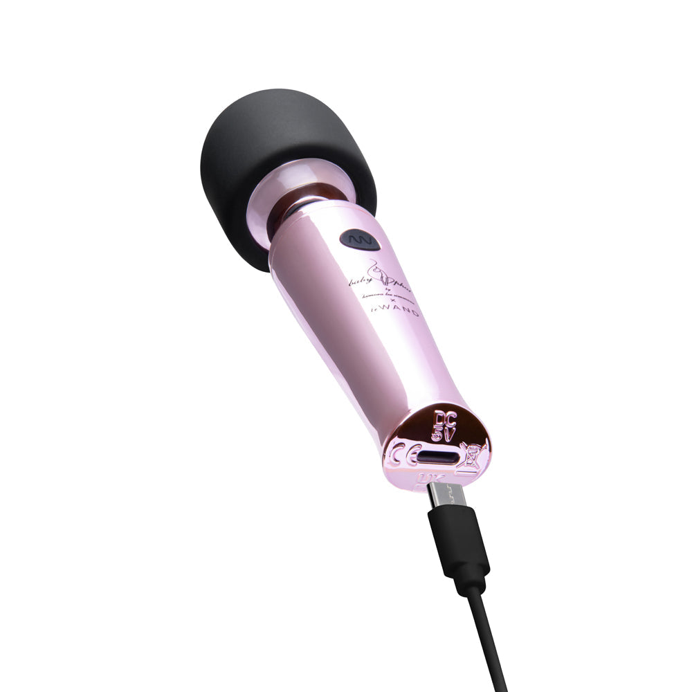 LE WAND - BABY PHAT X LE WAND CLASSIQUE MINI RECHARGEABLE VIBRATING MASSAGER PINK