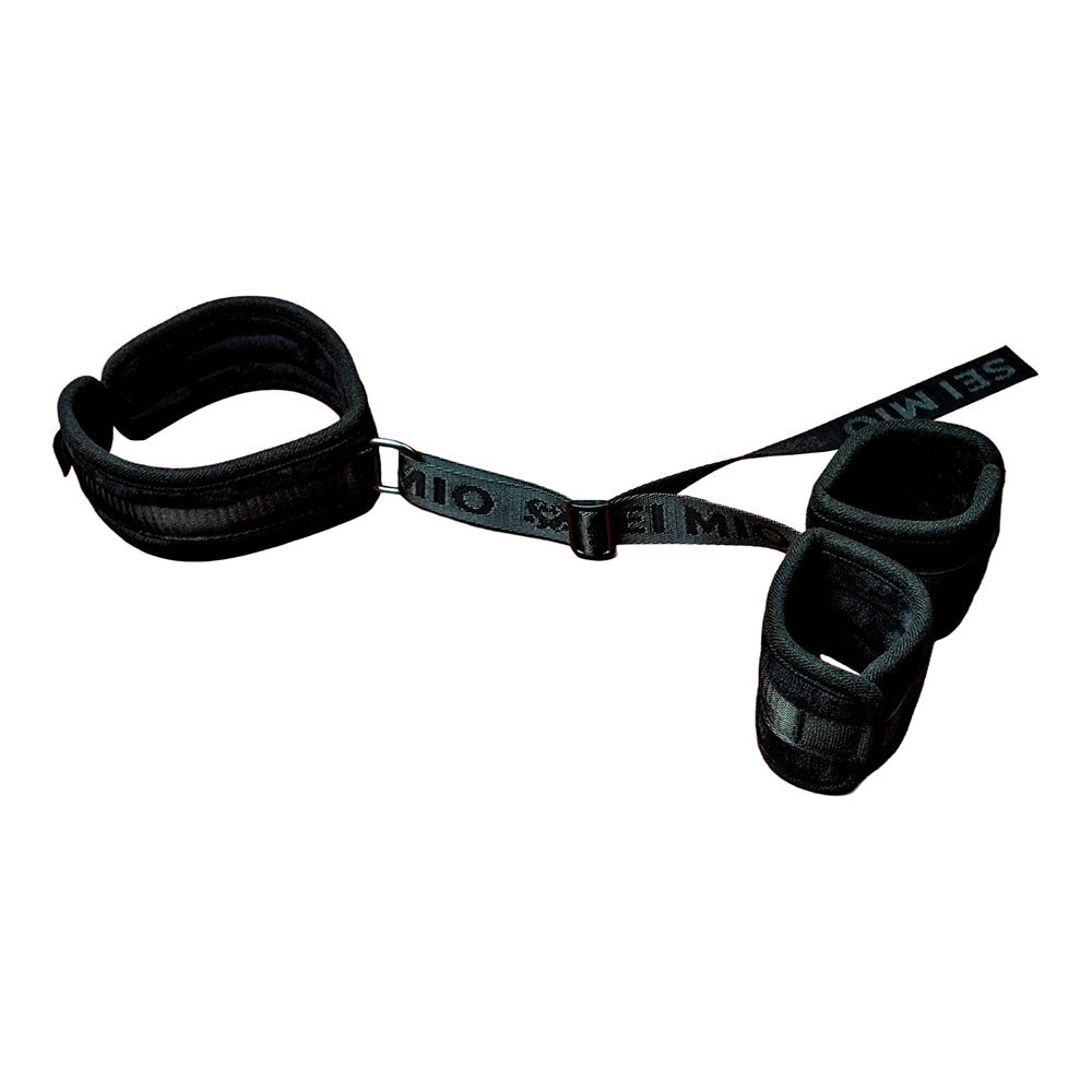 CREATIVE CONCEPTIONS - SEI MIO WRIST RESIST REVERSE FIDDLE COLLAR AND WRIST CUFF SET
