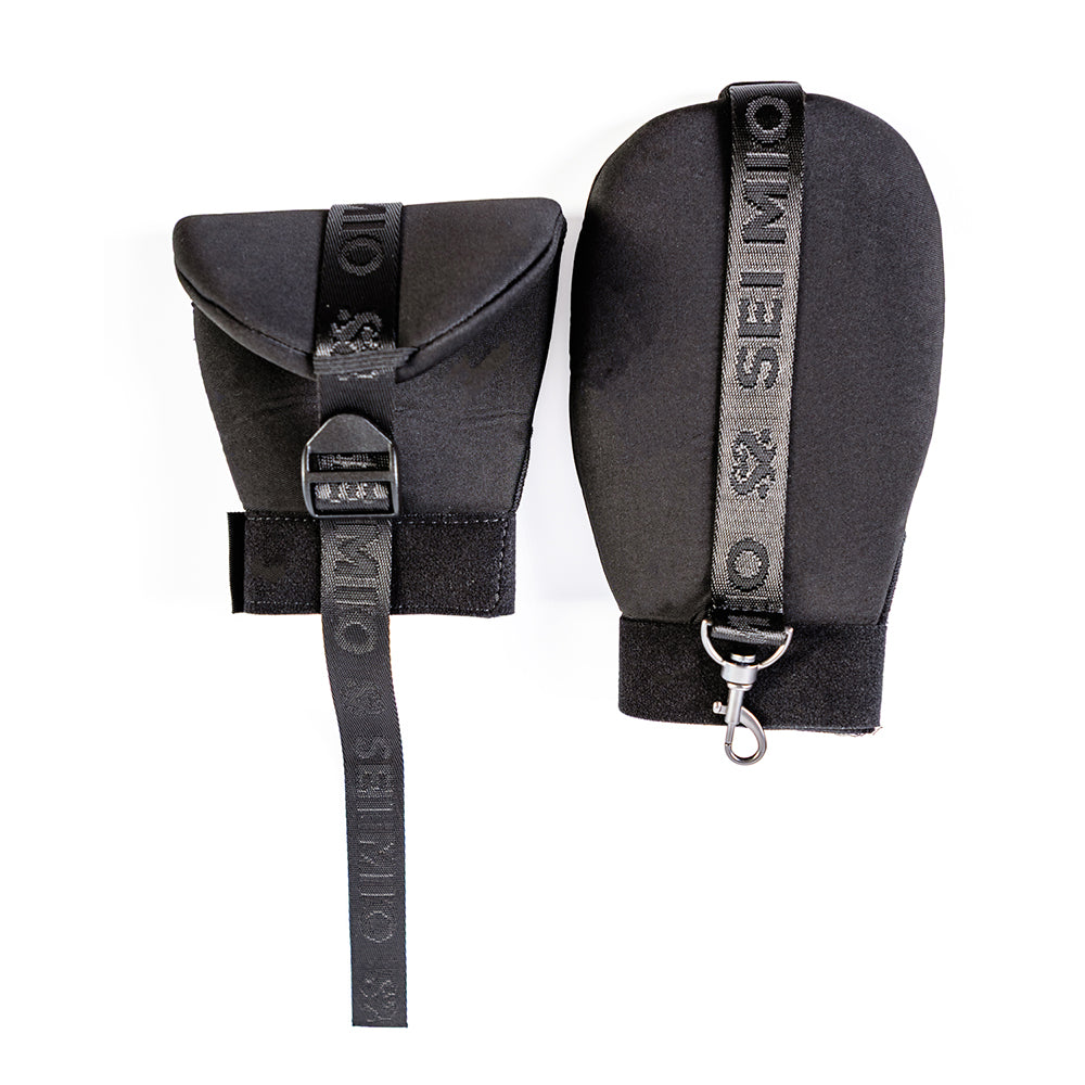 CREATIVE CONCEPTIONS - SEI MIO GETTING OUT OF HAND BONDAGE MITTENS