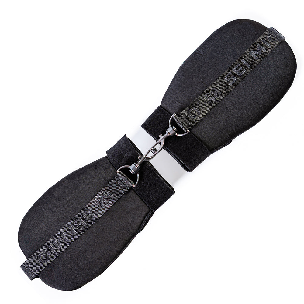 CREATIVE CONCEPTIONS - SEI MIO GETTING OUT OF HAND BONDAGE MITTENS