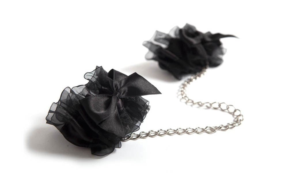 BIJOUX INDISCRETS - FROU – FROU ORGANZA HANDCUFFS_B0O25_3