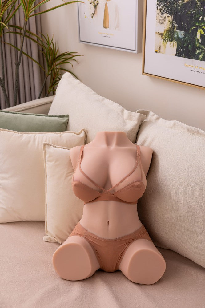 MISTRESS - DANIA MASTURBATOR