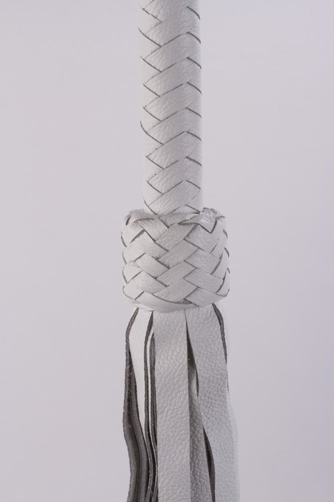 DEVIL STICKS - SOFTY HANDLE CALF LEATHER TAILS WHITE_B15O25_3