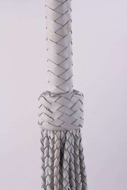 DEVIL STICKS - KID HANDLE KID LEATHER BRAIDED TAILS WHITE_B15O25_3