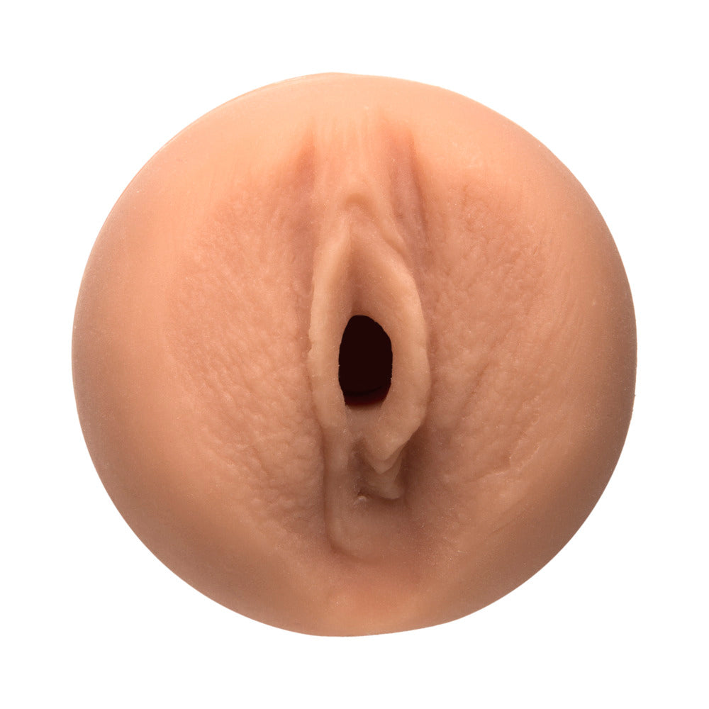 MAIN SQUEEZE REMY LACROIX PUSSY