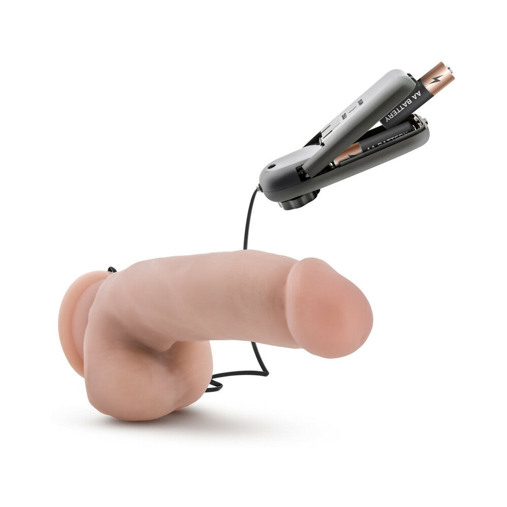 BLUSH - LOVERBOY THE QUARTERBACK DILDO VIBRADOR CON TESTÍCULOS DE 7 PULGADAS COLOR BEIGE