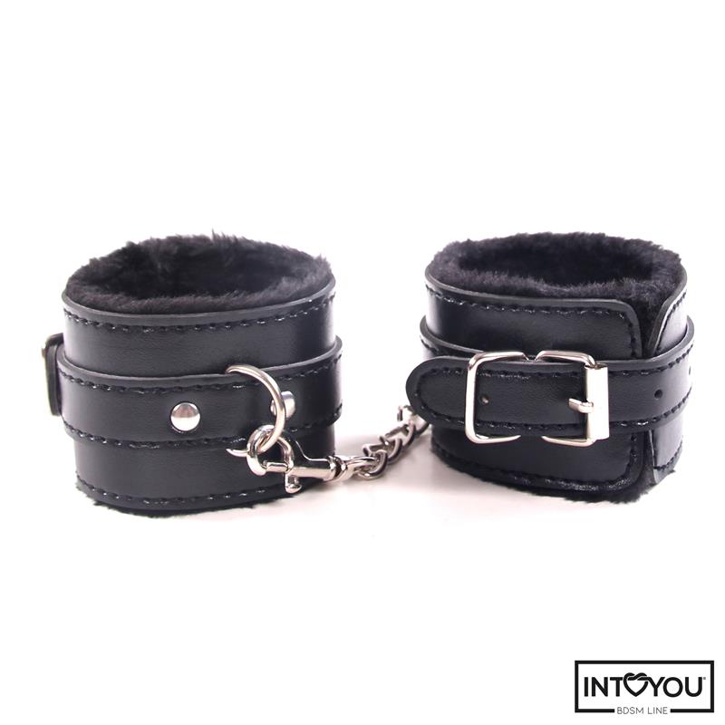 INTOYOU BDSM LINE - 7 PCS BONDAGE SET FURRY KIT