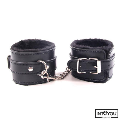 INTOYOU BDSM LINE - 7 PCS BONDAGE SET FURRY KIT