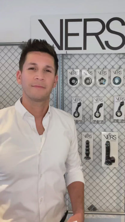 VERS RECHARGEABLE SILICONE PLUG VIBE