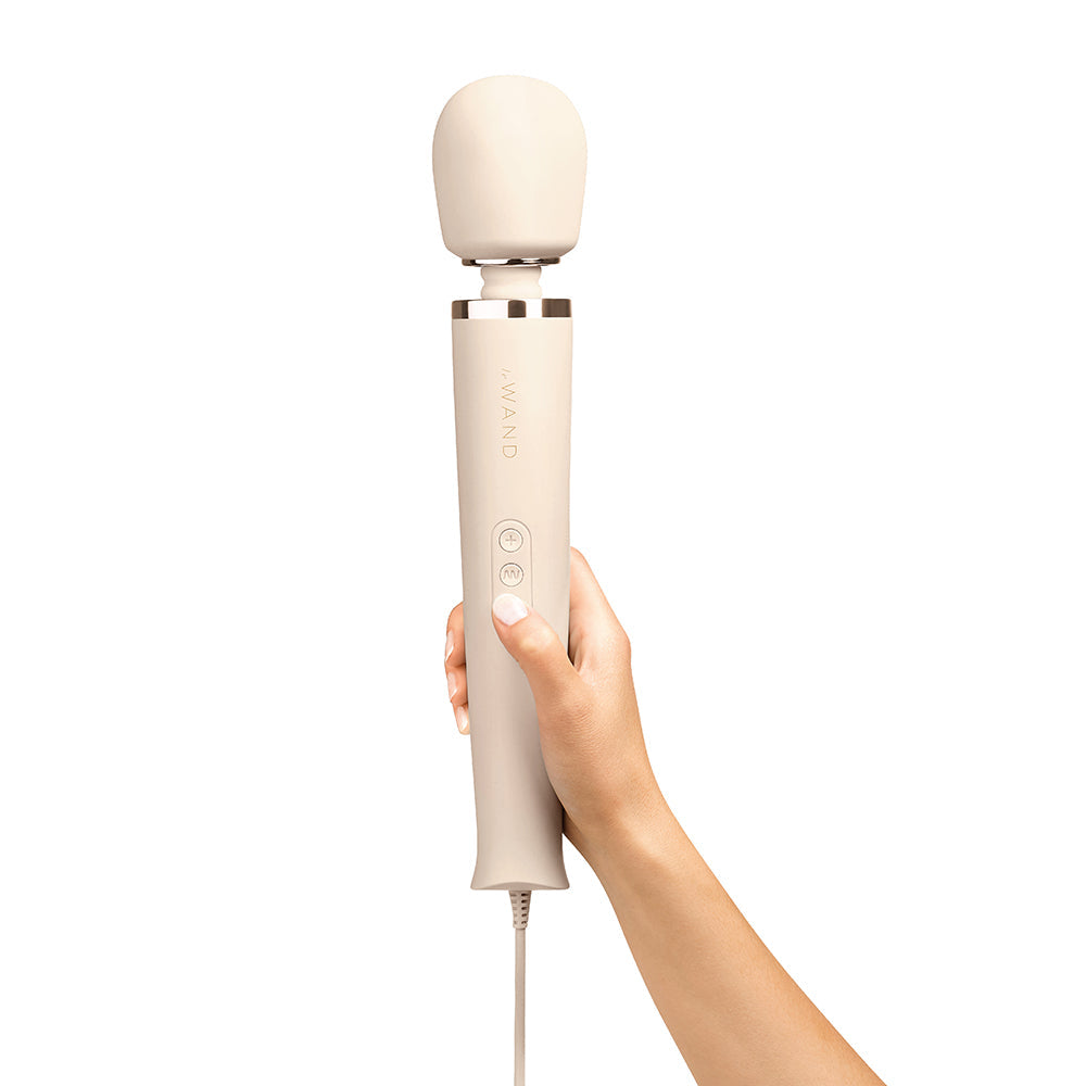 LE WAND PLUG-IN VIBRATING MASSAGER CREAM