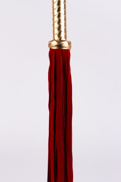 DEVIL STICKS - FLOGGER WITH METALLIC LEATHER HANDLE AND SUEDE LEATHER TAILS RED 18"