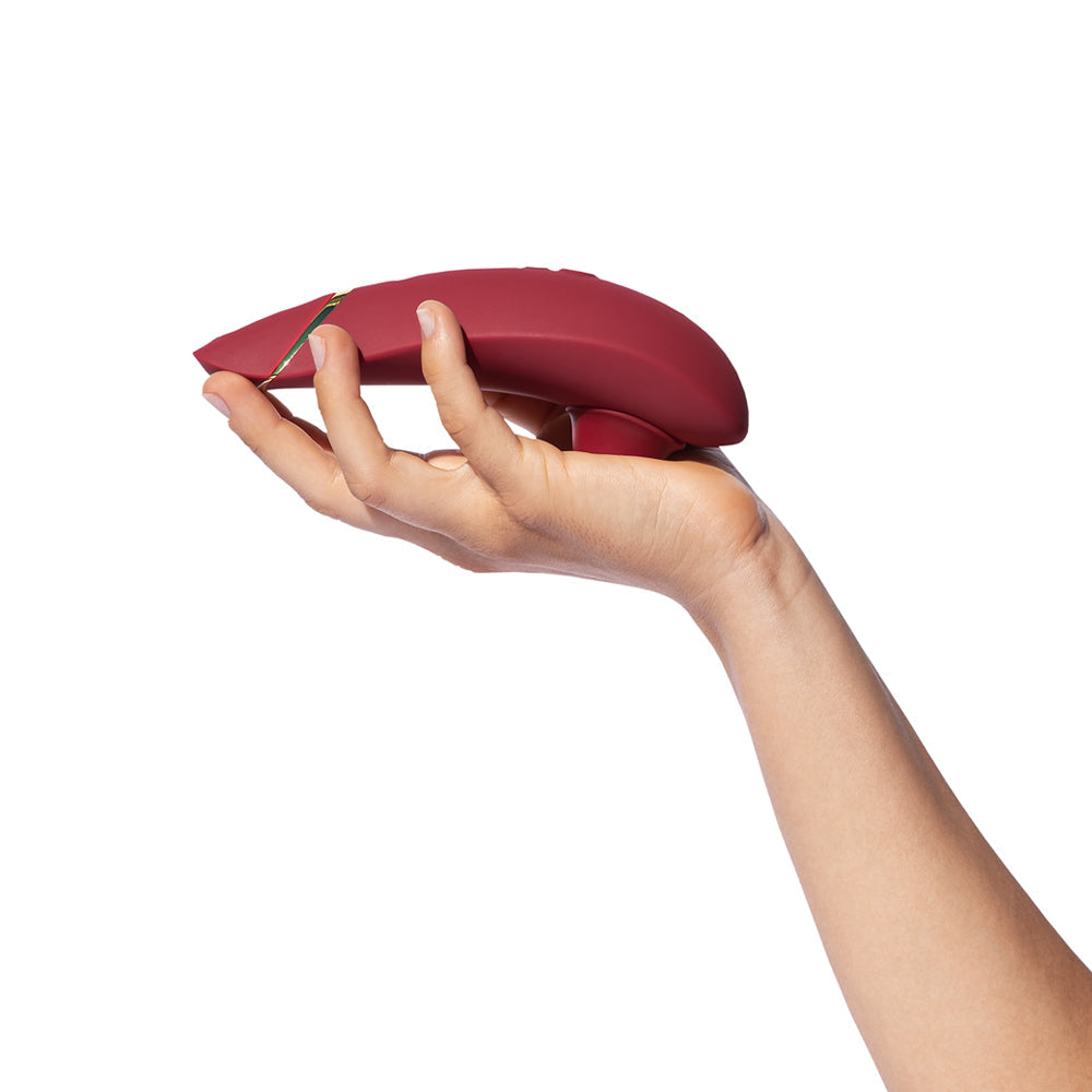WOMANIZER PREMIUM 2 RECHARGEABLE SILICONE LUXURIOUS PLEASURE AIR CLITORAL STIMULATOR BORDEAUX