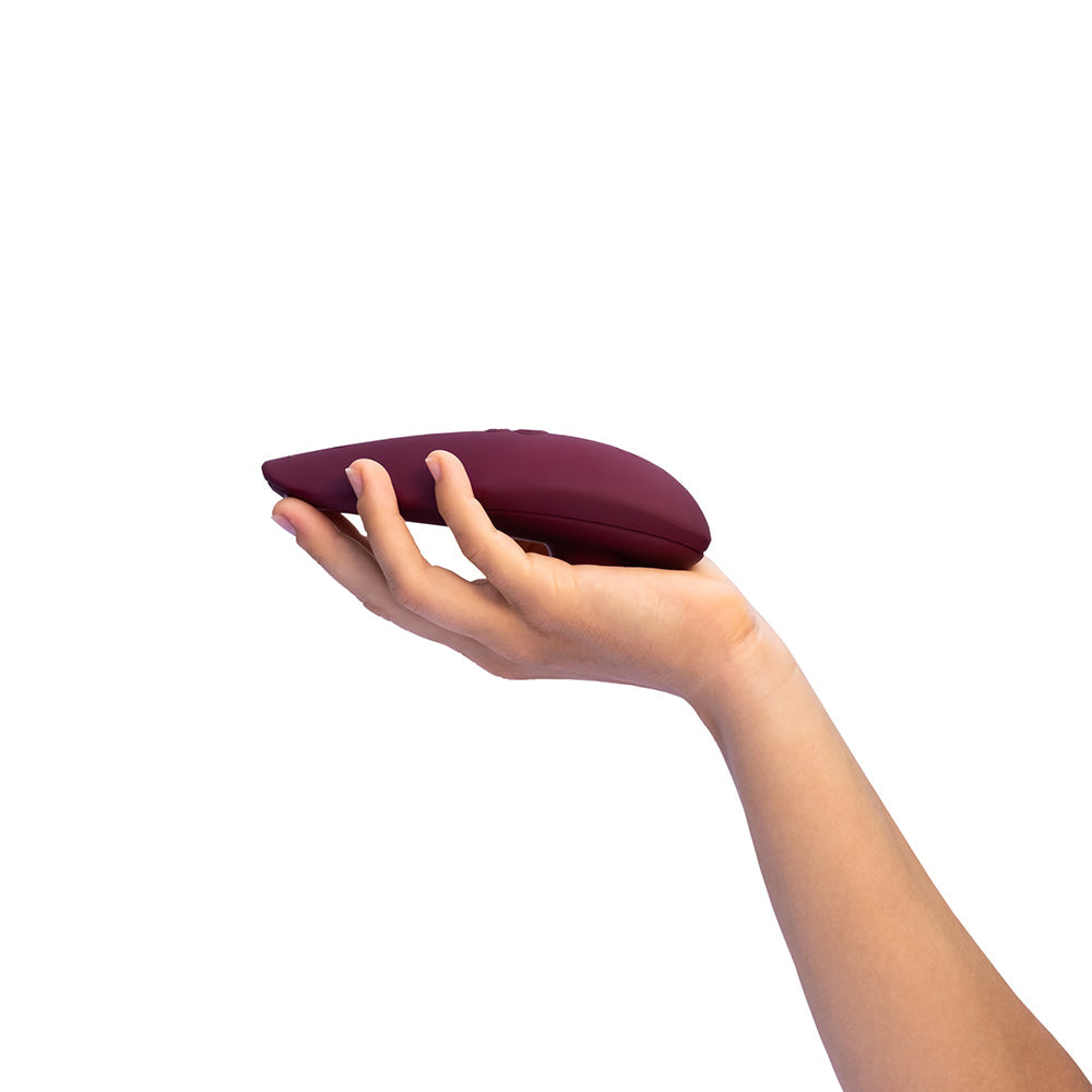 WOMANIZER - CLASSIC 2 RECHARGEABLE SILICONE PLEASURE AIR CLITORAL STIMULATOR BORDEAUX