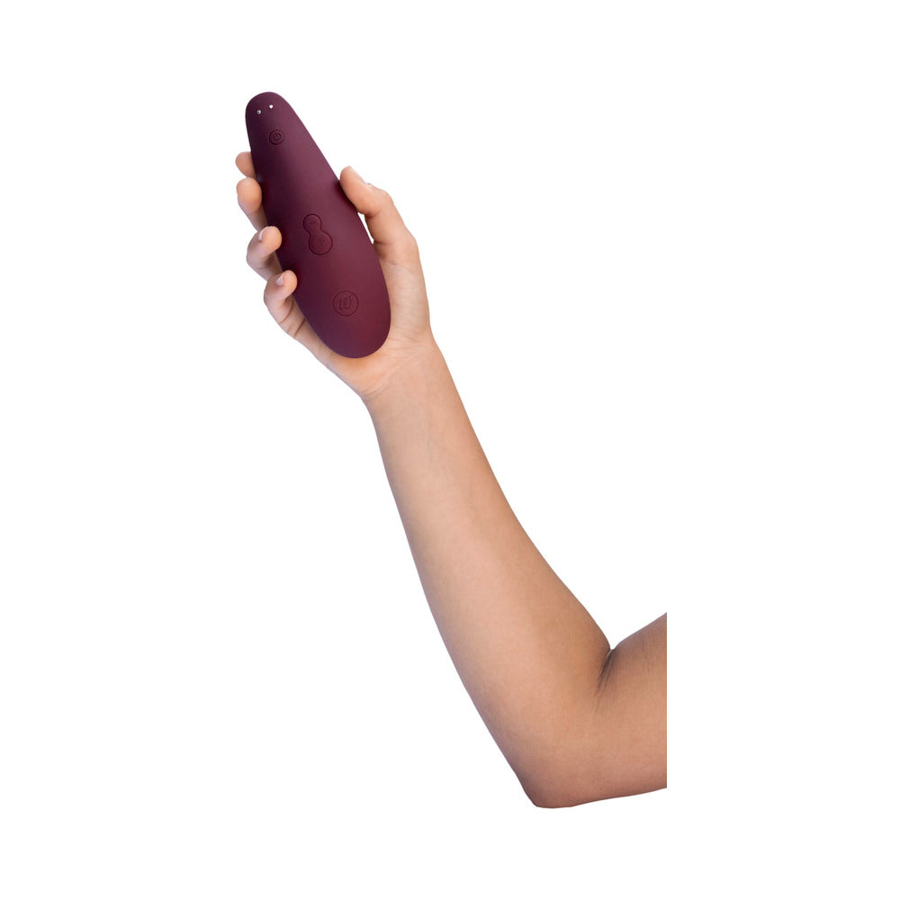 WOMANIZER - CLASSIC 2 RECHARGEABLE SILICONE PLEASURE AIR CLITORAL STIMULATOR BORDEAUX