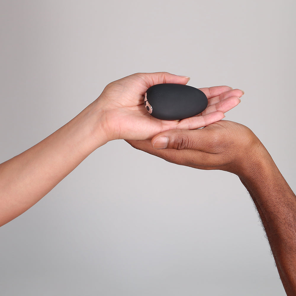 JE JOUE - MIMI CLITORAL VIBRATOR BLACK