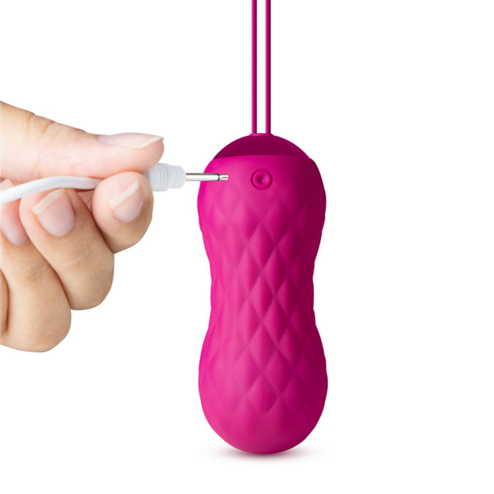 BLUSH - LUSH CARINA RECHARGEABLE REMOTE-CONTROLLED SILICONE EGG VIBRATOR VELVET