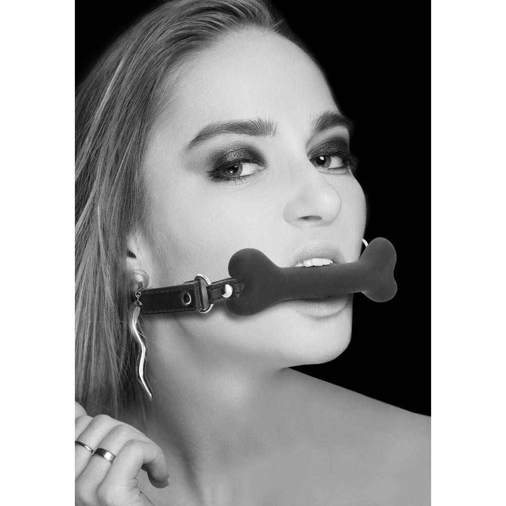 OUCH! BLACK & WHITE SILICONE BONE GAG WITH ADJUSTABLE BONDED LEATHER STRAPS BLACK