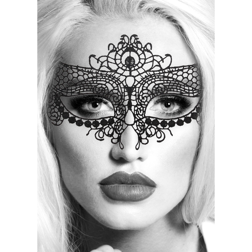 SHOTS - OUCH! BLACK & WHITE QUEEN LACE EYE MASK BLACK