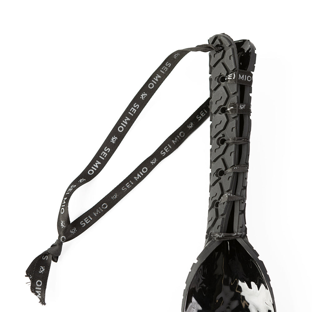 CREATIVE CONCEPTIONS - SEI MIO TREAD CAREFULLY 15 IN. TYRE PADDLE BLACK
