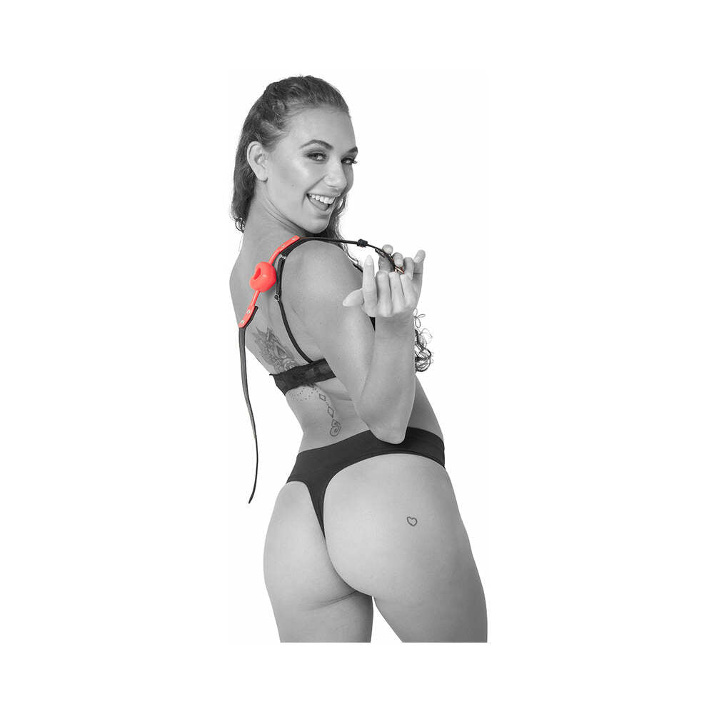 SPORTSHEETS - SEX & MISCHIEF AMOR BREATHABLE HEART-SHAPED SILICONE BALL GAG RED