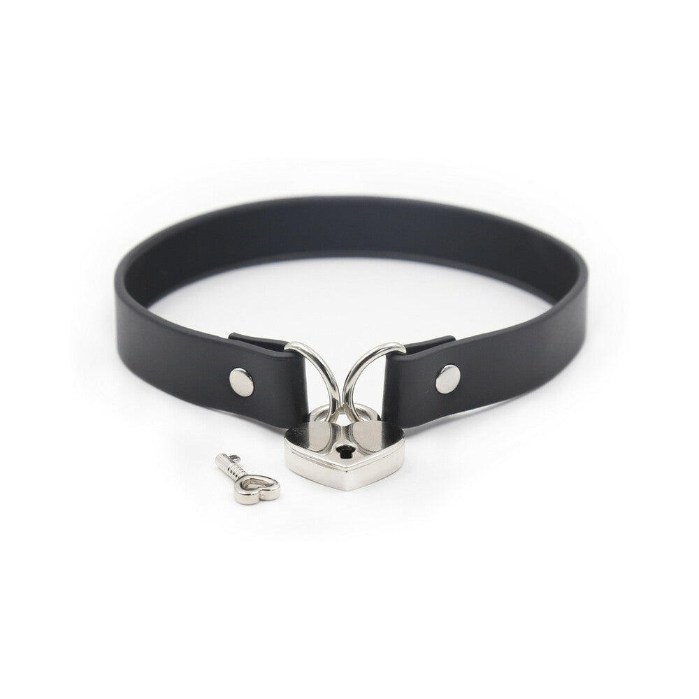 PLE''SUR - COLLAR DE PVC CON CORAZÓN, CANDADO Y LLAVE, EMBALAJE EN BOLSA NEGRA