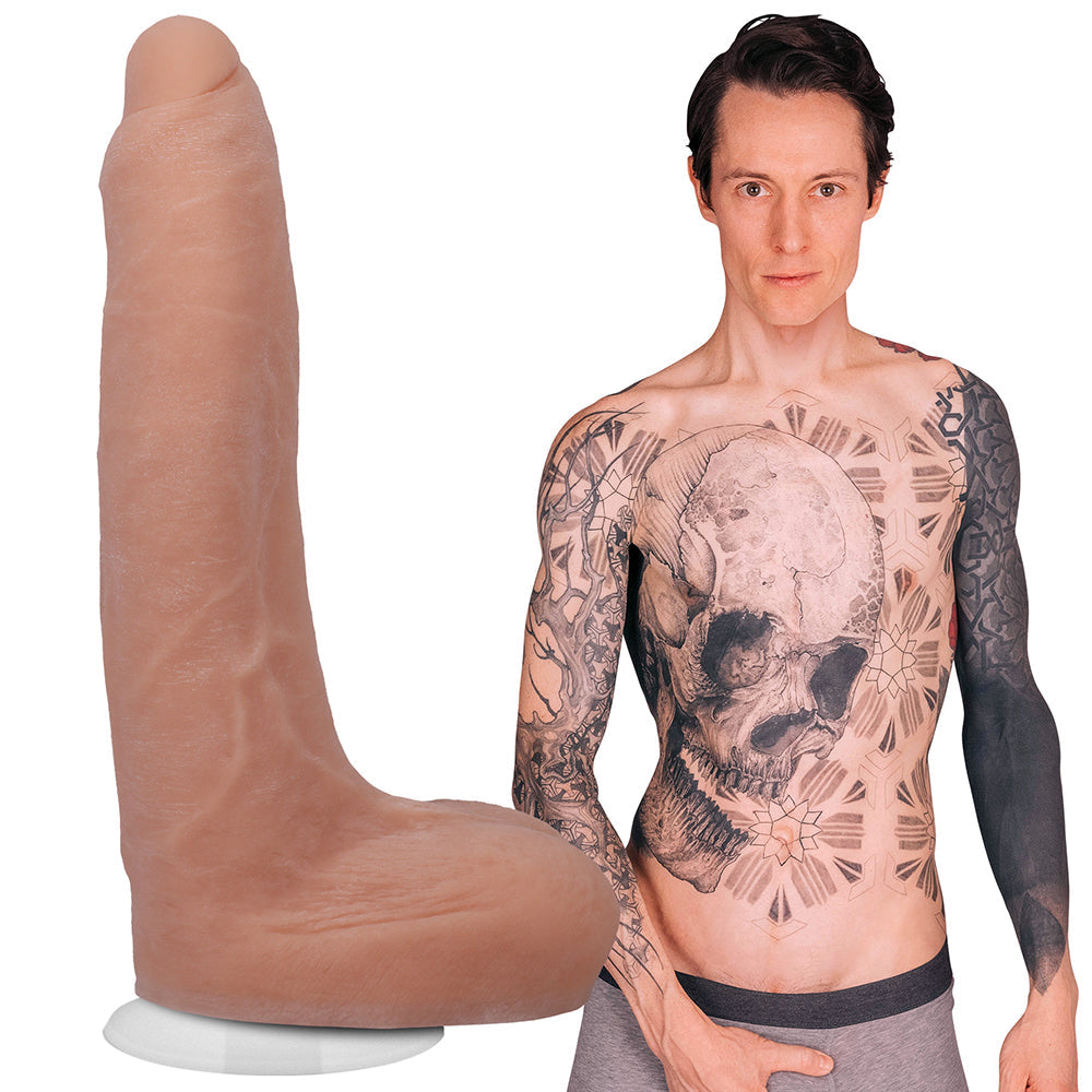 SIGNATURE COCKS OWEN GRAY 9 IN. ULTRASKYN DILDO WITH VAC-U-LOCK SUCTION CUP