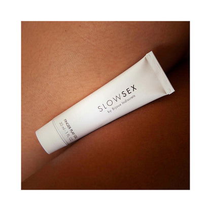 BIJOUX - SLOW SEX MASSAGE GEL WITH FINGERS 30 ML