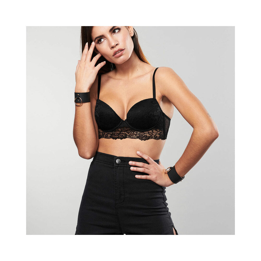 BIJOUX INDISCRETS MAZE WIDE CUFFS