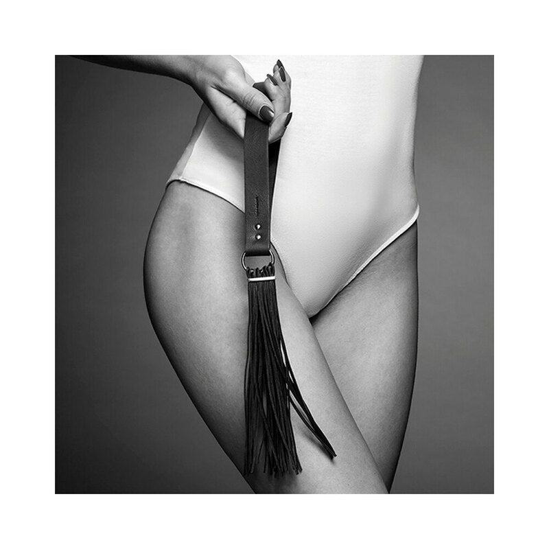 BIJOUX INDISCRETS MAZE TASSEL FLOGGER