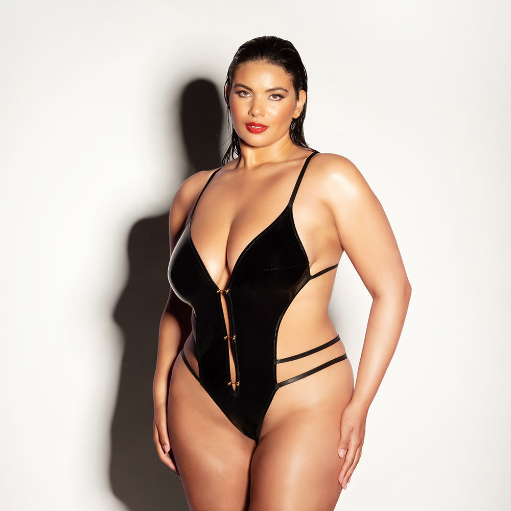 OH LA LA CHERI WHIPPED SOFT CUP OPEN GUSSET VINYL TEDDY WITH BARBELL TRIM QUEEN SIZE