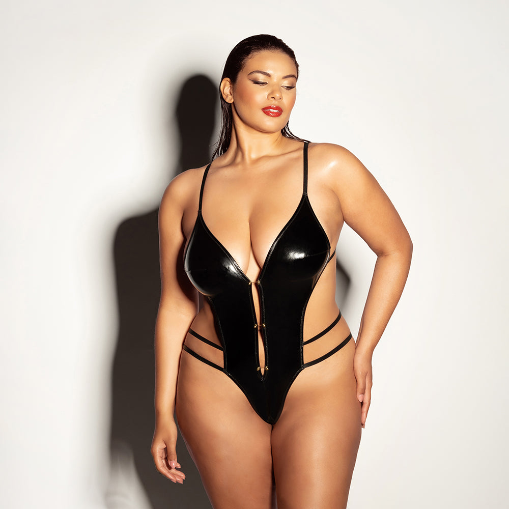 OH LA LA CHERI WHIPPED SOFT CUP OPEN GUSSET VINYL TEDDY WITH BARBELL TRIM QUEEN SIZE