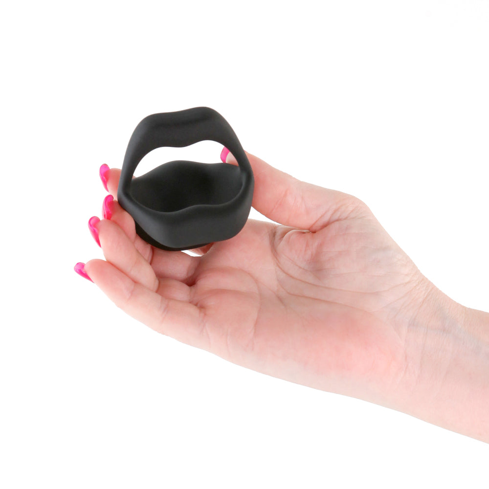 TECHNO STROBE APP-CONTROLLED VIBRATING COCK RING BLACK