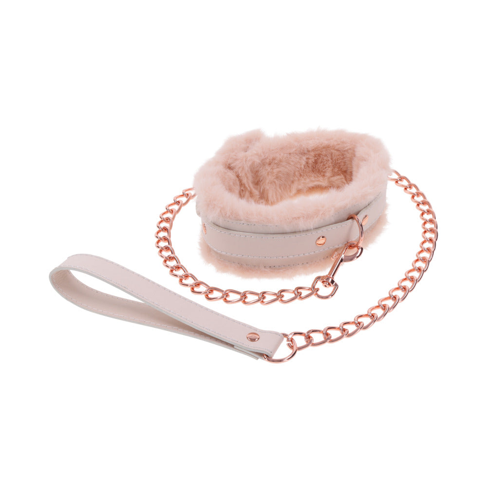 SPORTSHEETS SEX & MISCHIEF PEACHES ''N CREAME FUR COLLAR & LEASH