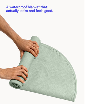 DAME THRO WATERPROOF SEX BLANKET SAGE