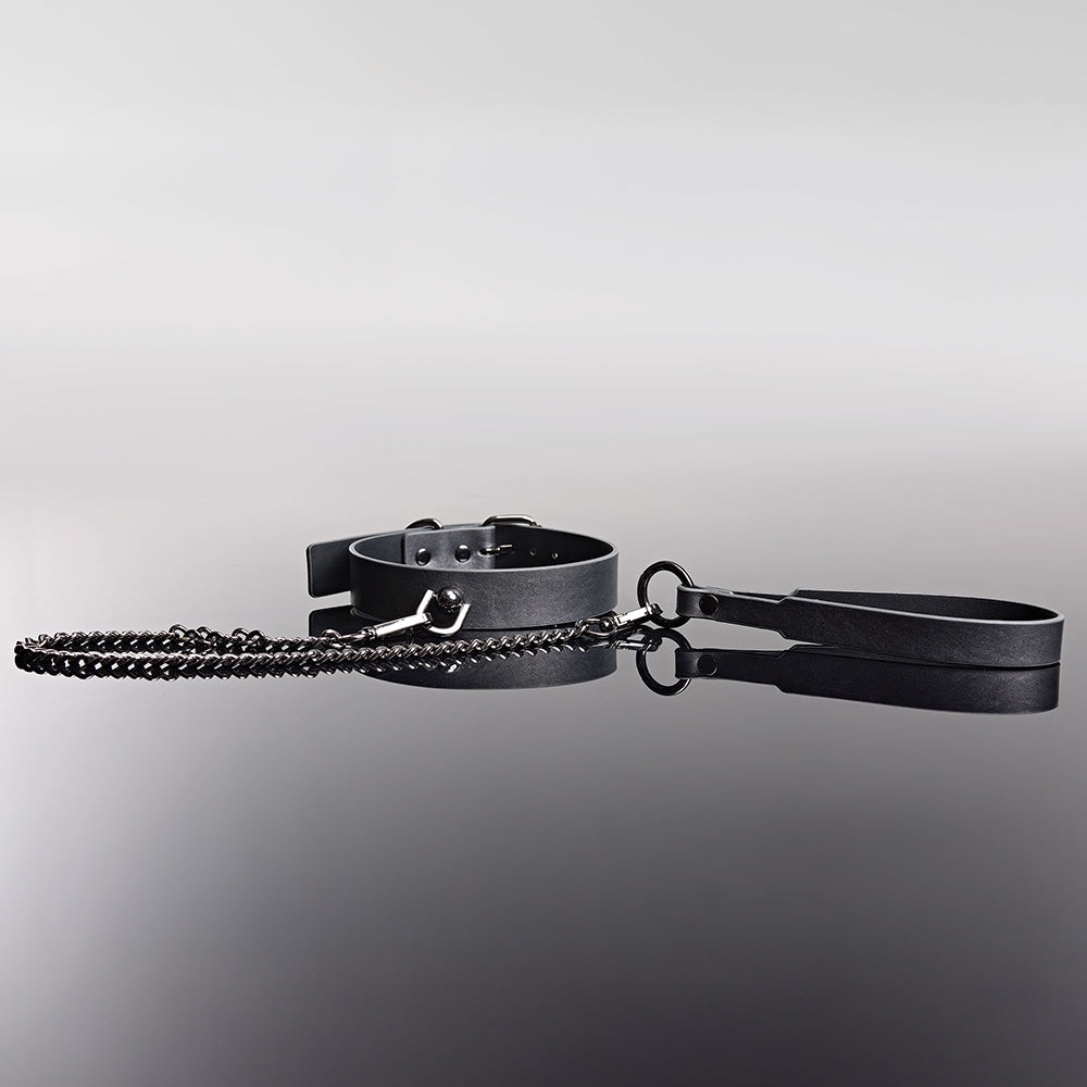 COQUETTE - PLEASURE COLLAR & LEASH GREY