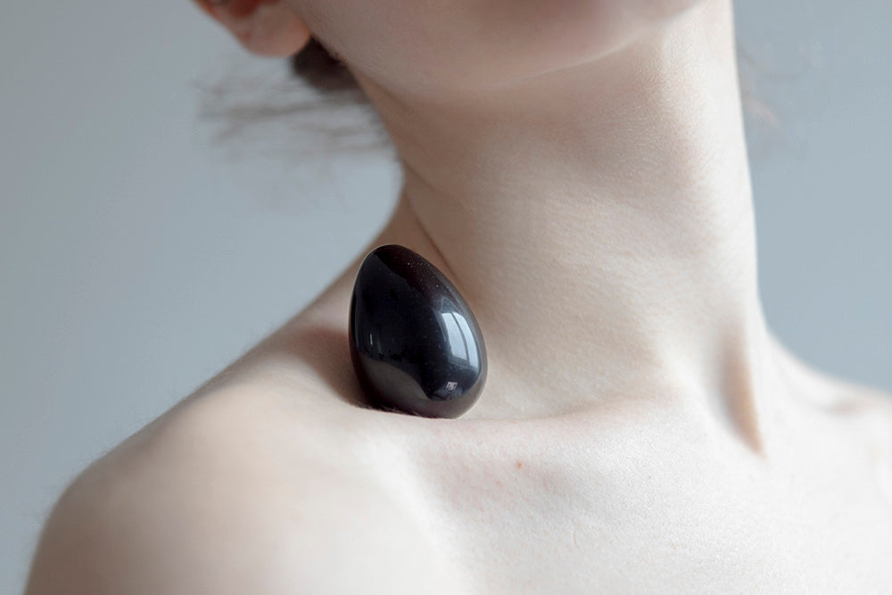 CHAKRUBS - XAGA YONI EGG OBSIDIAN (NON-DRILLED)