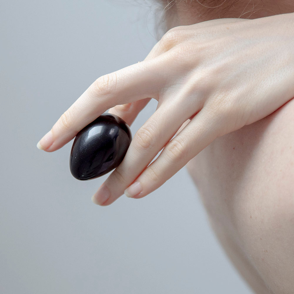 CHAKRUBS - XAGA YONI EGG OBSIDIAN (DRILLED)