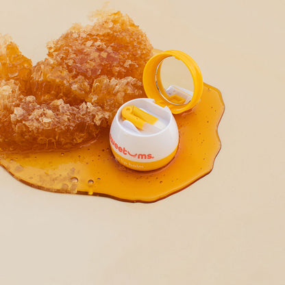 SWEETUMS - FLAVORED LIP BALM HONEY