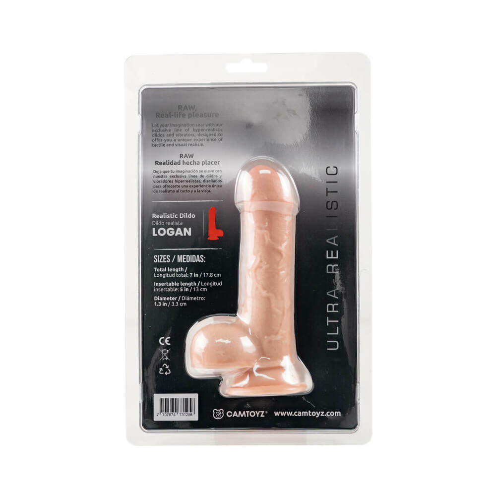 CAMTOYZ - ULTRA REALISTIC DILDO LOGAN